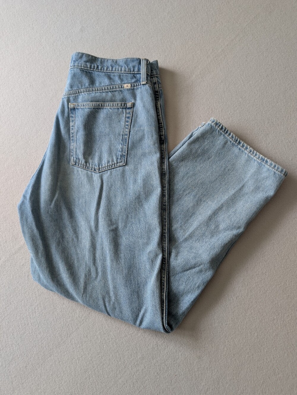 Aritzia Sunday Best Straight Leg Light Wash Jeans 100% Cotton Womens Size 31/12